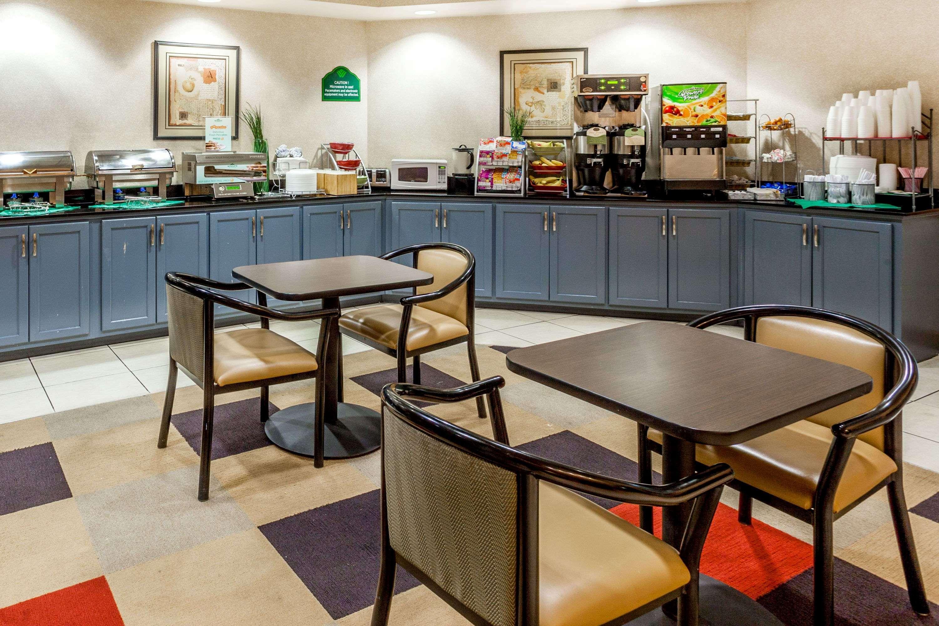 Hotel Wingate By Wyndham Atlanta/six Flags